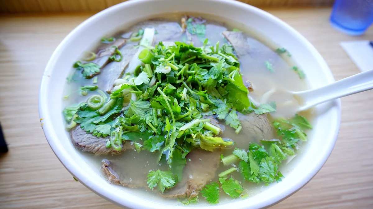 big beef soup 大碗牛汤